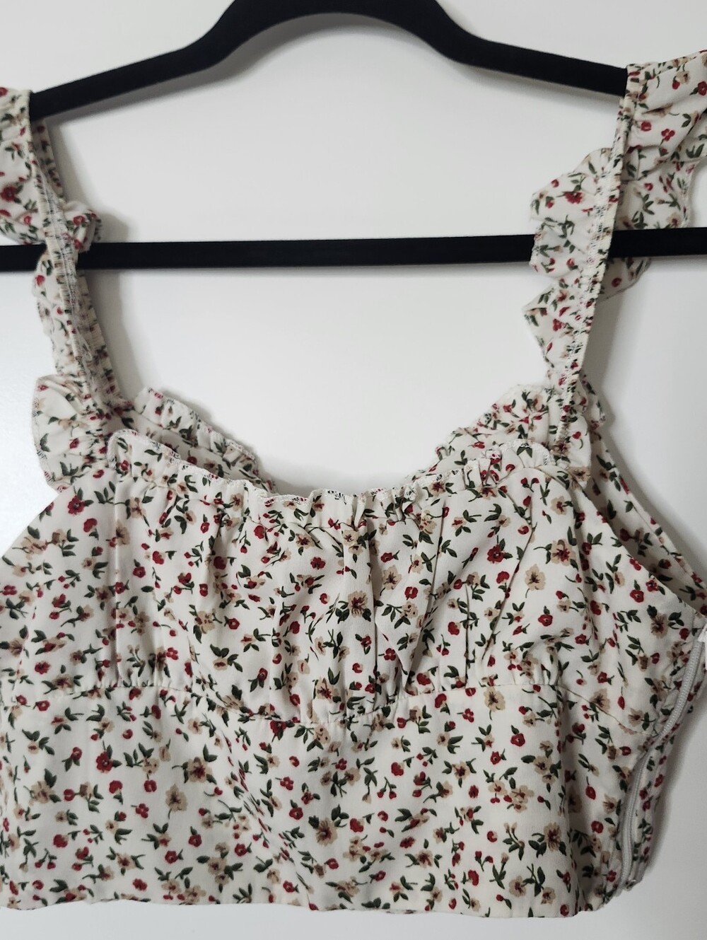Milkmaid Floral Tie-Front Crop Top Size Medium - Picture 7 of 7